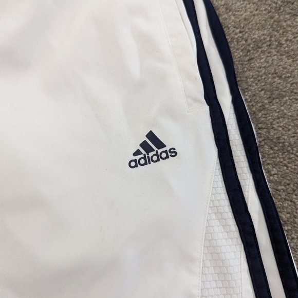 ADIDAS Clima Cool white and blue activewear shorts for men size XL - Picture 3 of 6